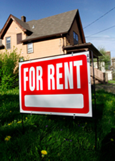 for-rent-sign-in-yard on tenant screening blog